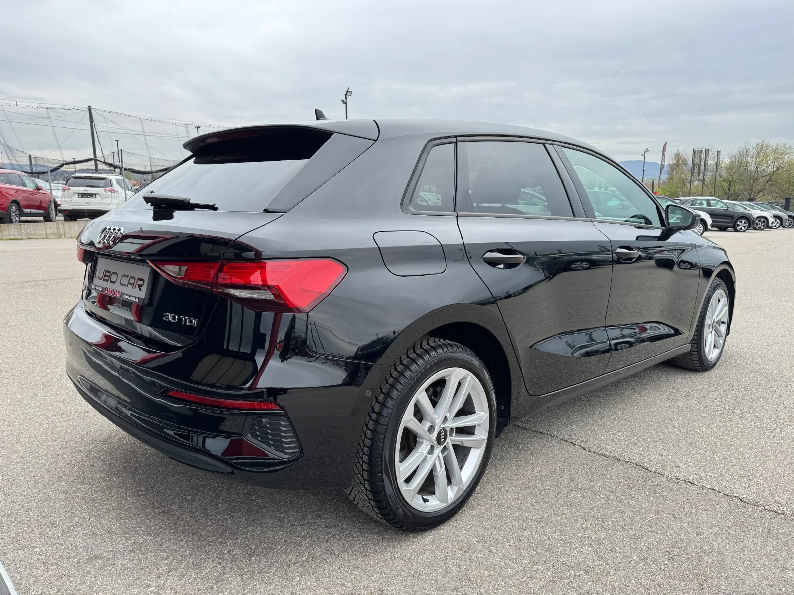 Audi A3 2.0TDI-DIGITAL-LED-KEYLESS-DISTRONIC-LANE ASSIST - изображение 6