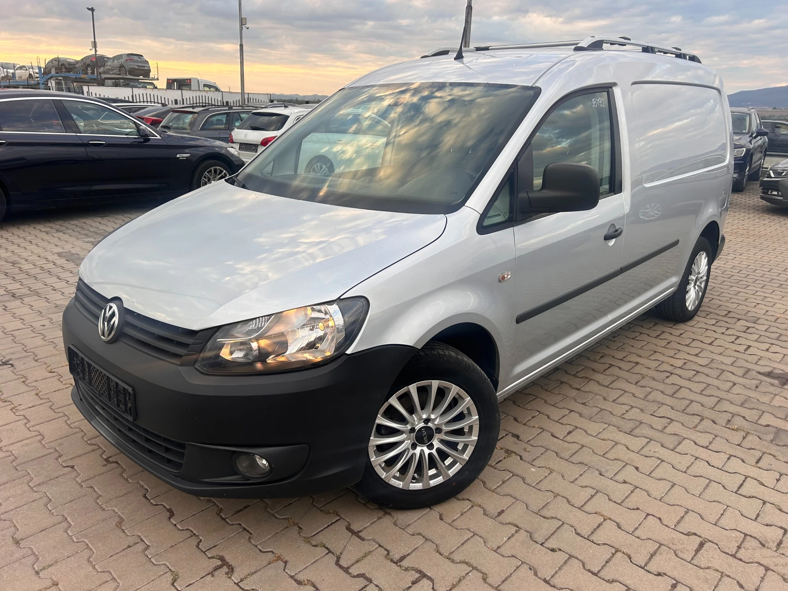 VW Caddy MAXI 1.6 TDI NAVI EURO 5  | Mobile.bg   1