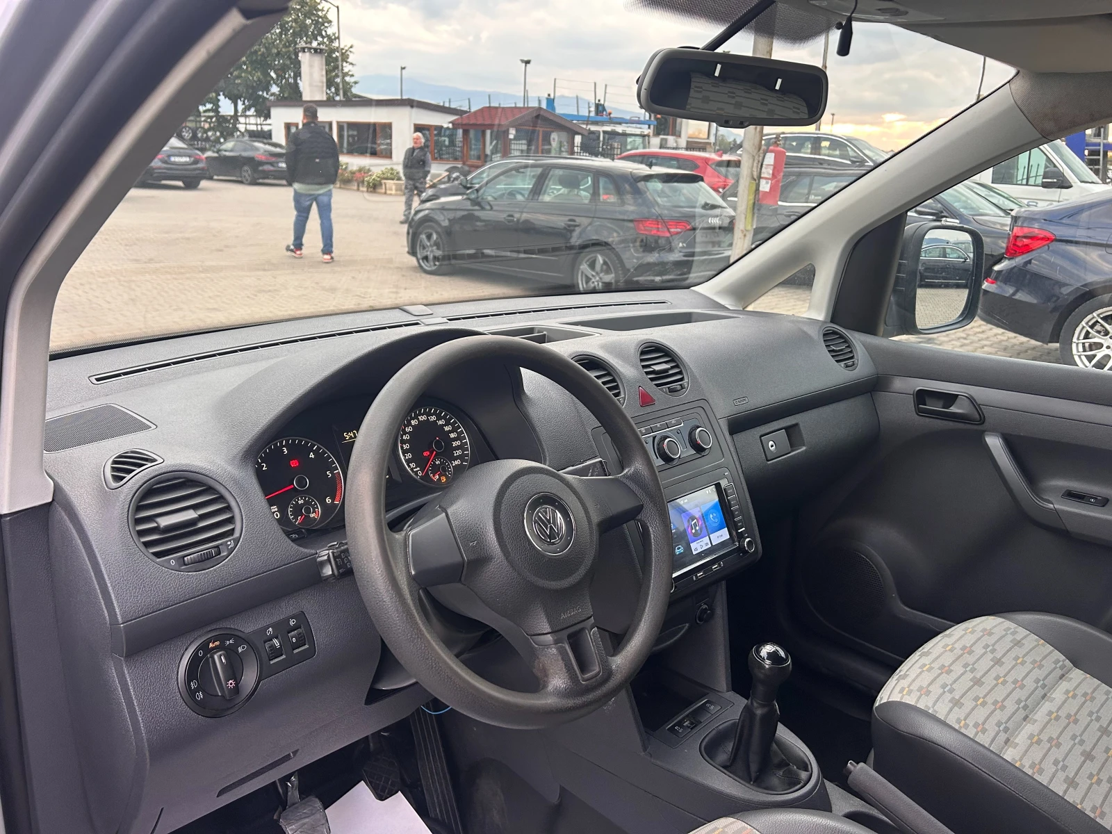 VW Caddy MAXI 1.6 TDI NAVI EURO 5  | Mobile.bg   12