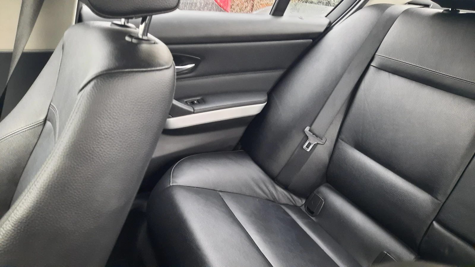 BMW 320 I | Mobile.bg   11