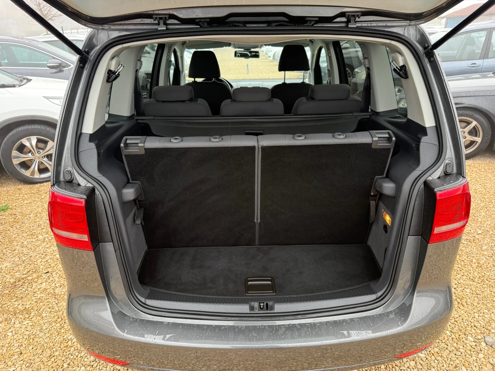 VW Touran 2.0 -  | Mobile.bg   13