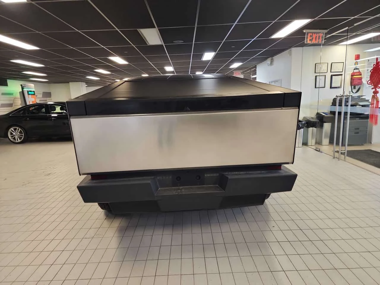 Tesla Cybertruck * AWD * PANO* ПОДГРЕВ* KEYLESS* 360*  - изображение 4