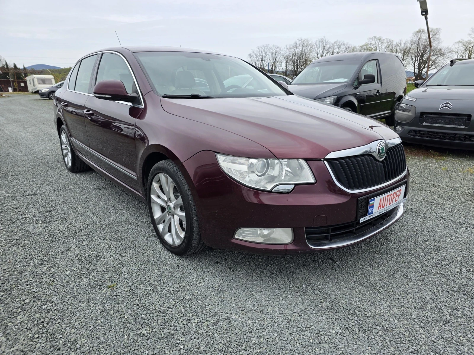 Skoda Superb 2.0 avtomat navi кожа, снимка 3 - Автомобили и джипове - 53801451