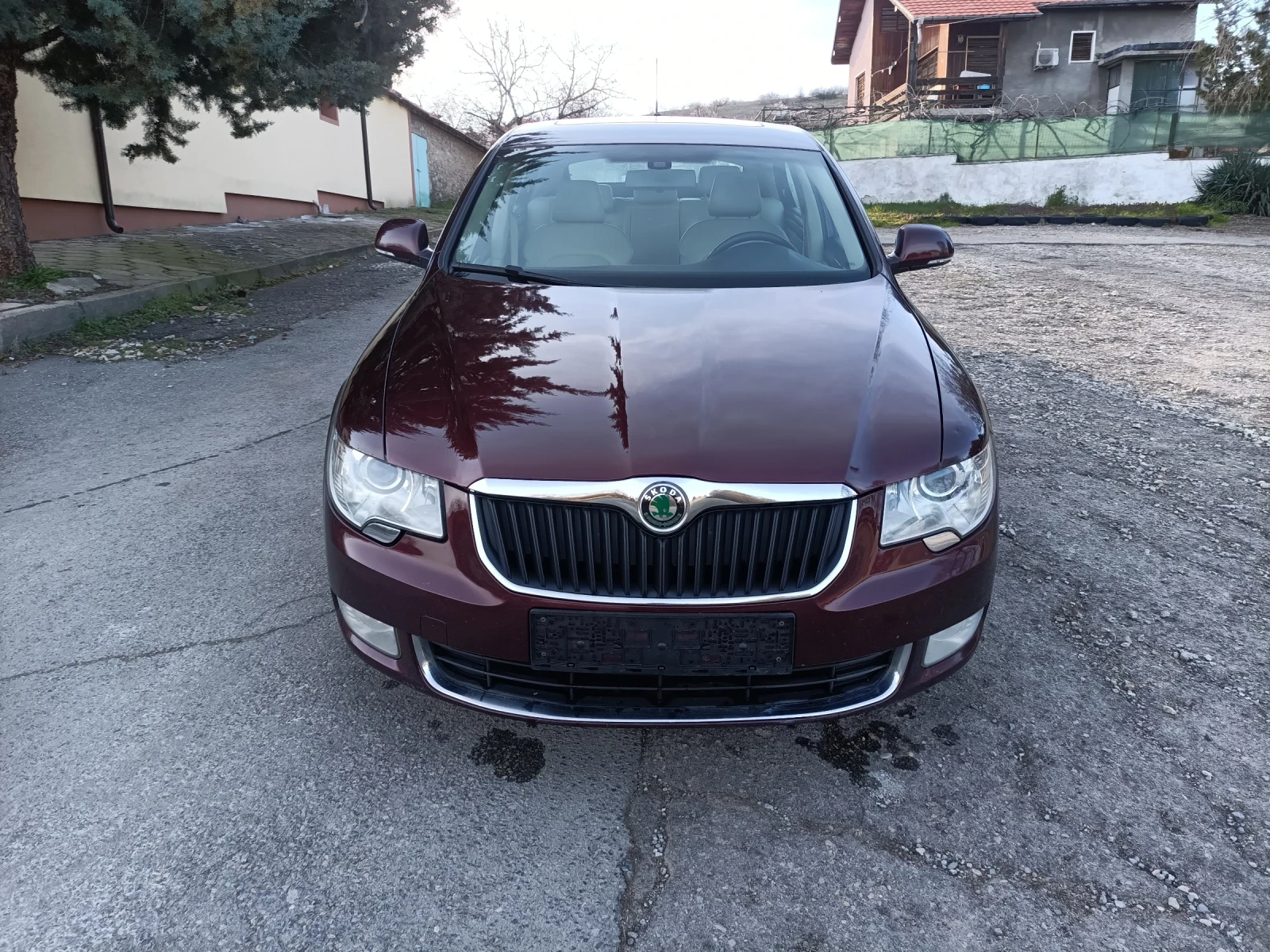 Skoda Superb 2.0 avtomat navi кожа, снимка 2 - Автомобили и джипове - 53801451