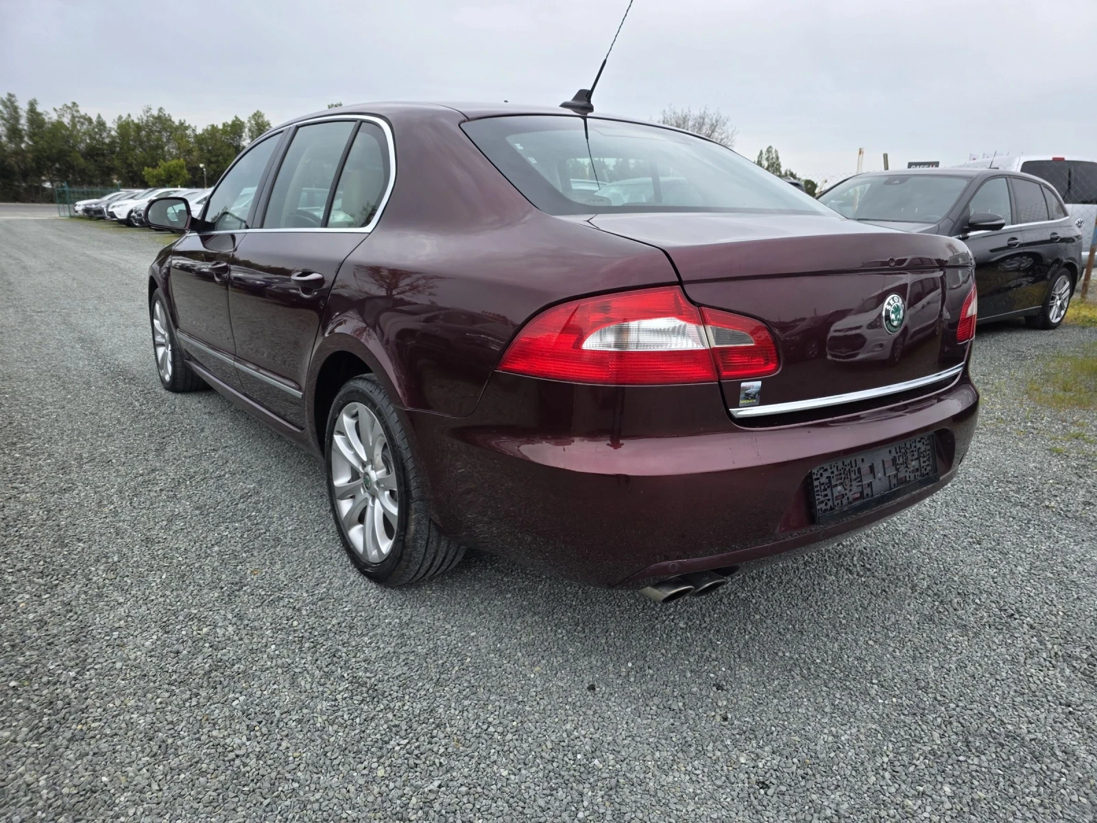 Skoda Superb 2.0 avtomat navi кожа, снимка 7 - Автомобили и джипове - 53801451