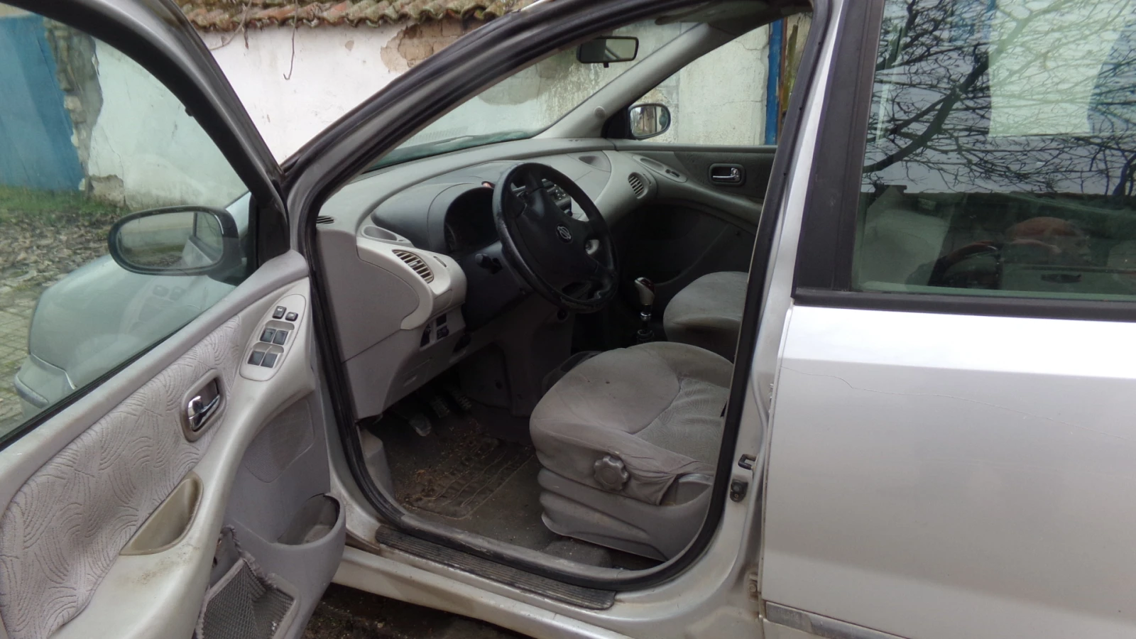 Nissan Almera tino | Mobile.bg � ����������� 2