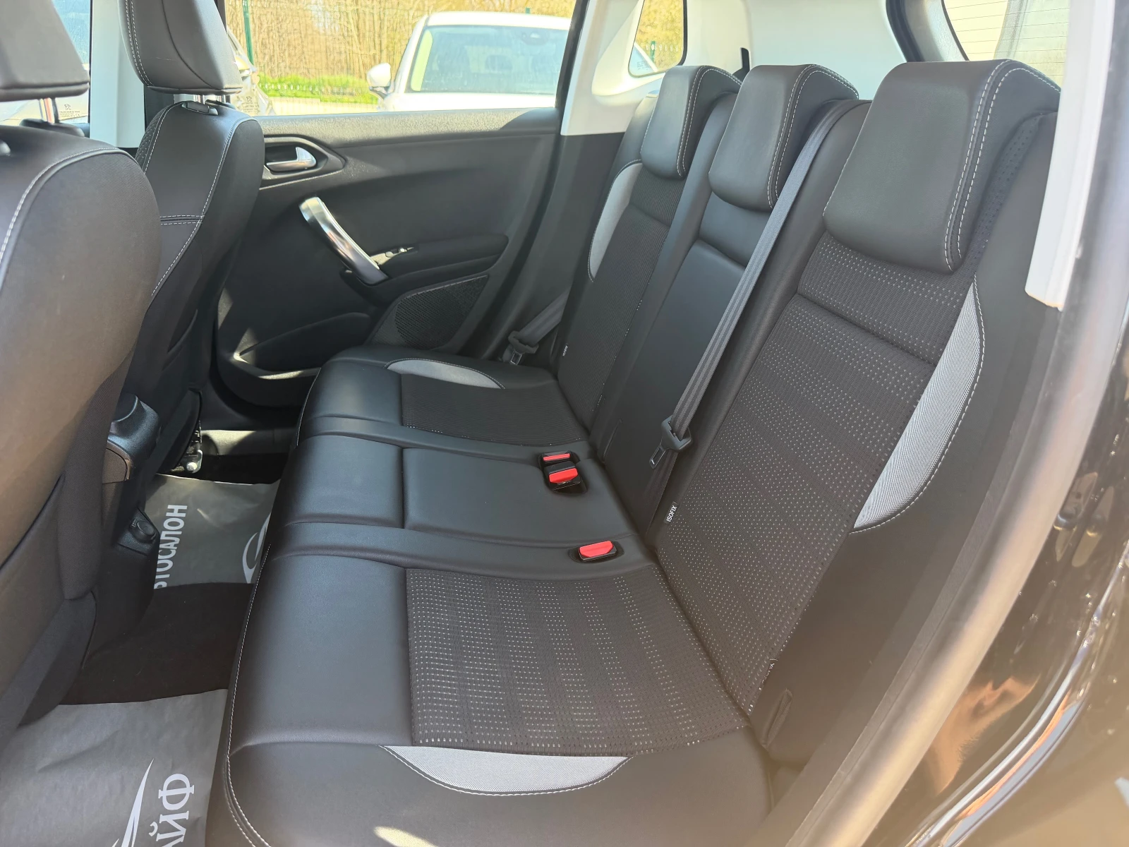 Peugeot 2008  FACELIFT PureTech 110 EAT6 SeS GT Line AVTOMAT | Mobile.bg � ����������� 11