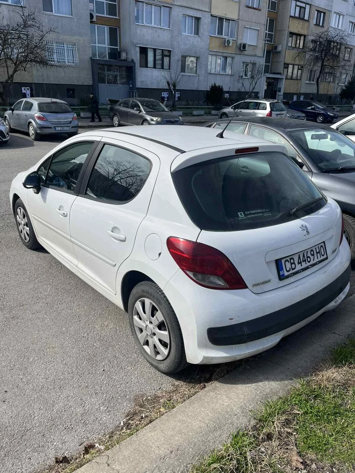 Peugeot 207, снимка 3 - Автомобили и джипове - 54220861