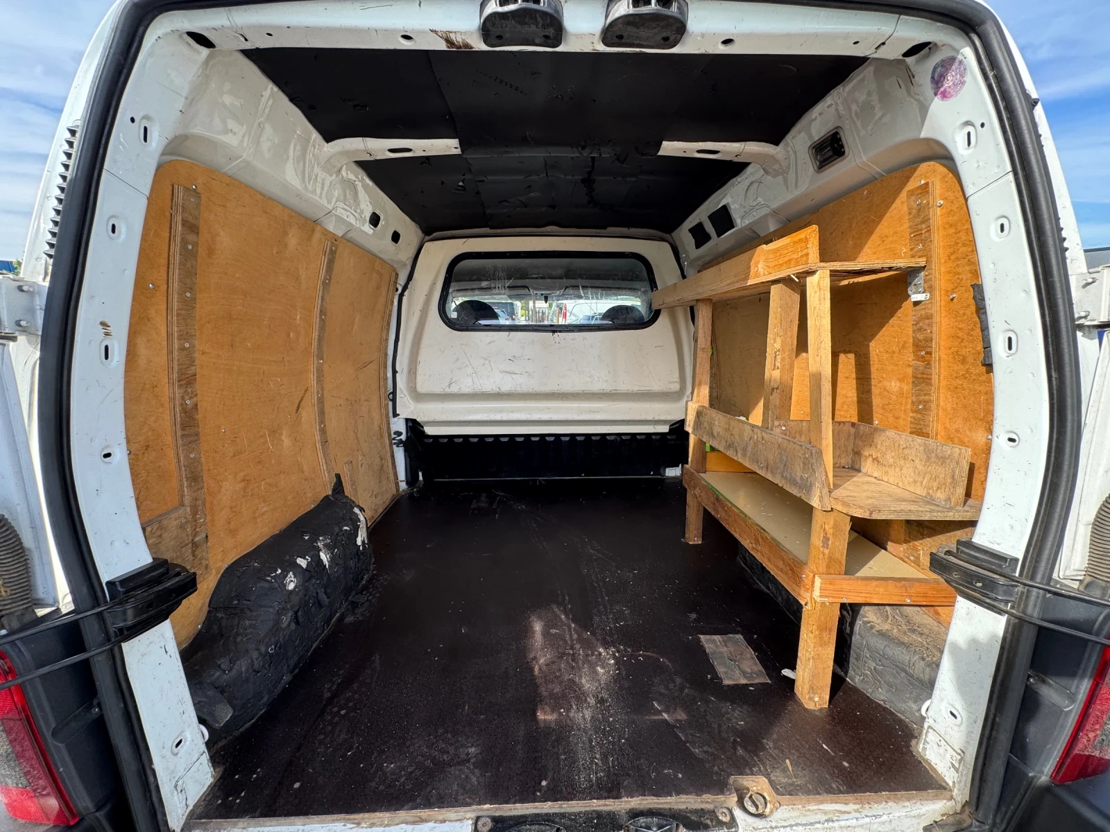 Peugeot Partner 2.0 HDI КЛИМАТИК, снимка 7 - Автомобили и джипове - 54631053