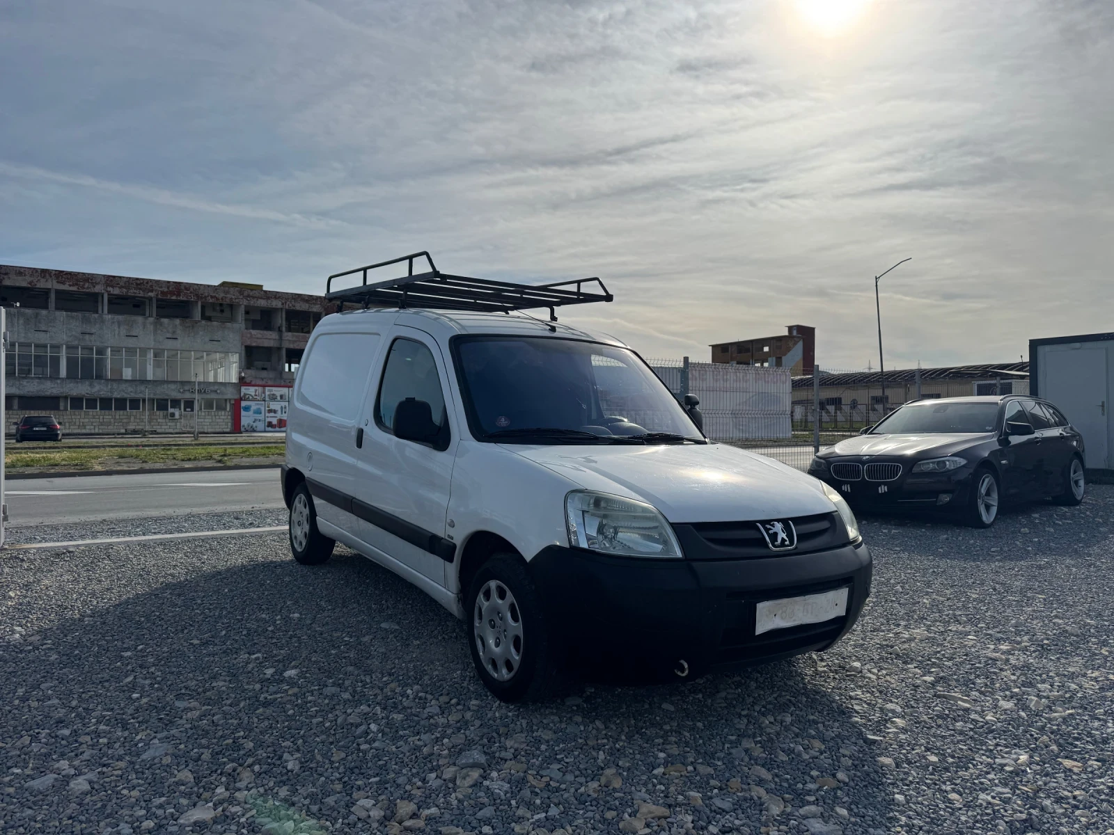 Peugeot Partner 2.0 HDI КЛИМАТИК, снимка 3 - Автомобили и джипове - 54631053