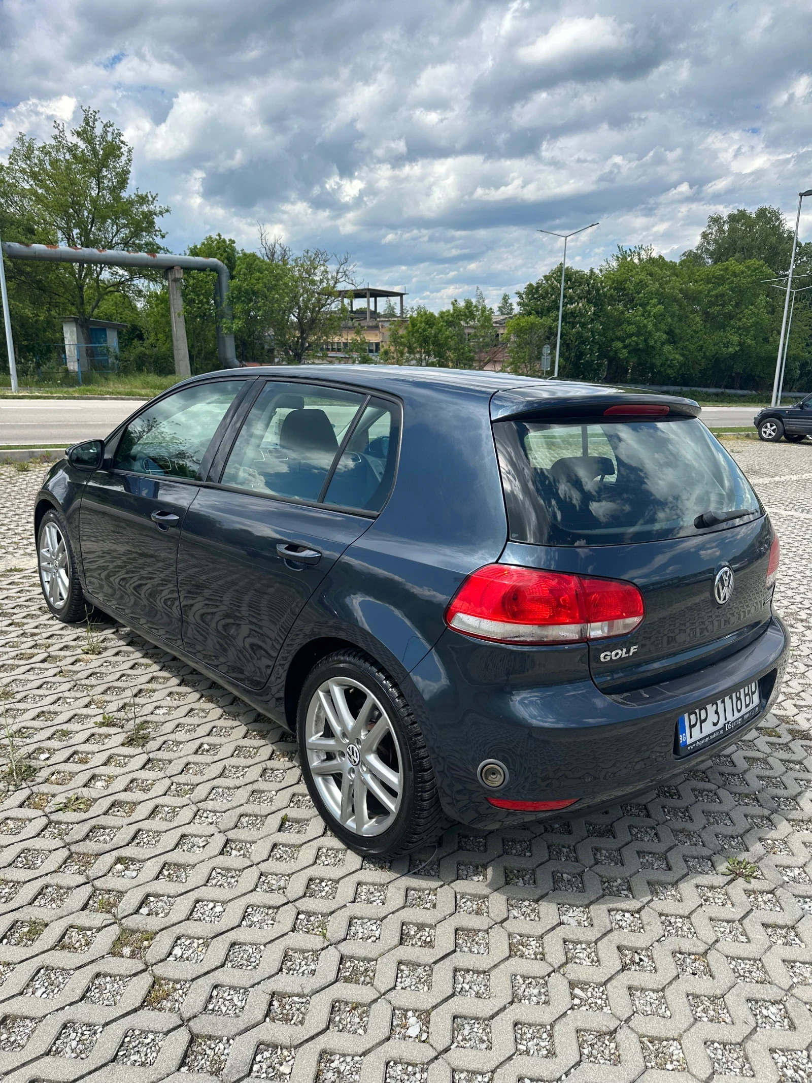 VW Golf Течна LPG, снимка 5 - Автомобили и джипове - 54654022