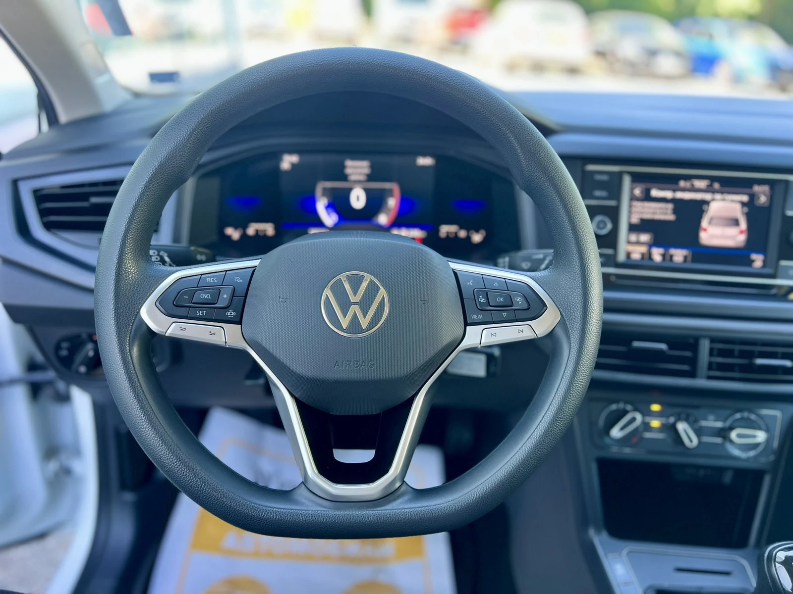 VW Polo Facelift / 1.0 TSI / 95 к.с. / LED / Digital / ACC, снимка 11 - Автомобили и джипове - 54853751