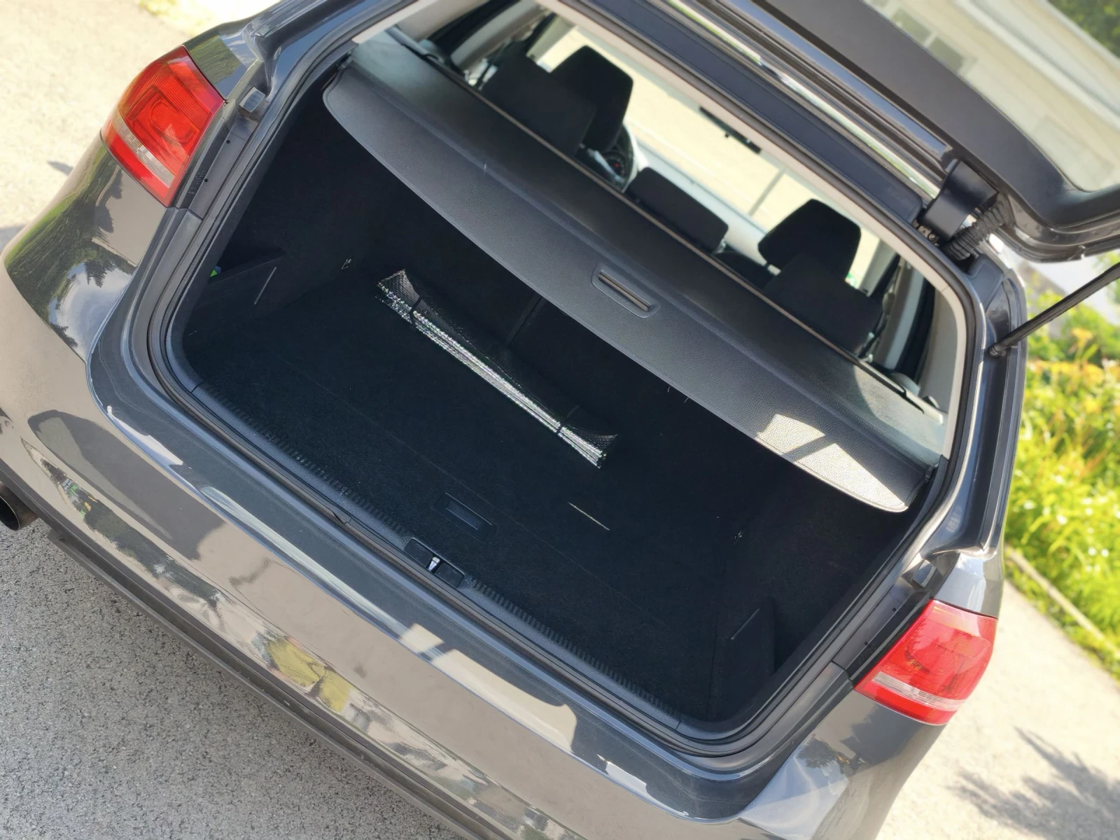 VW Passat 1.6 TDI , снимка 7 - Автомобили и джипове - 54989704