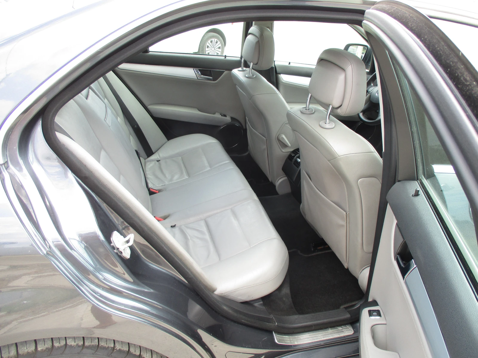 Mercedes-Benz C 320 3.0/�����/224��./���������/���� ���� | Mobile.bg � ����������� 15