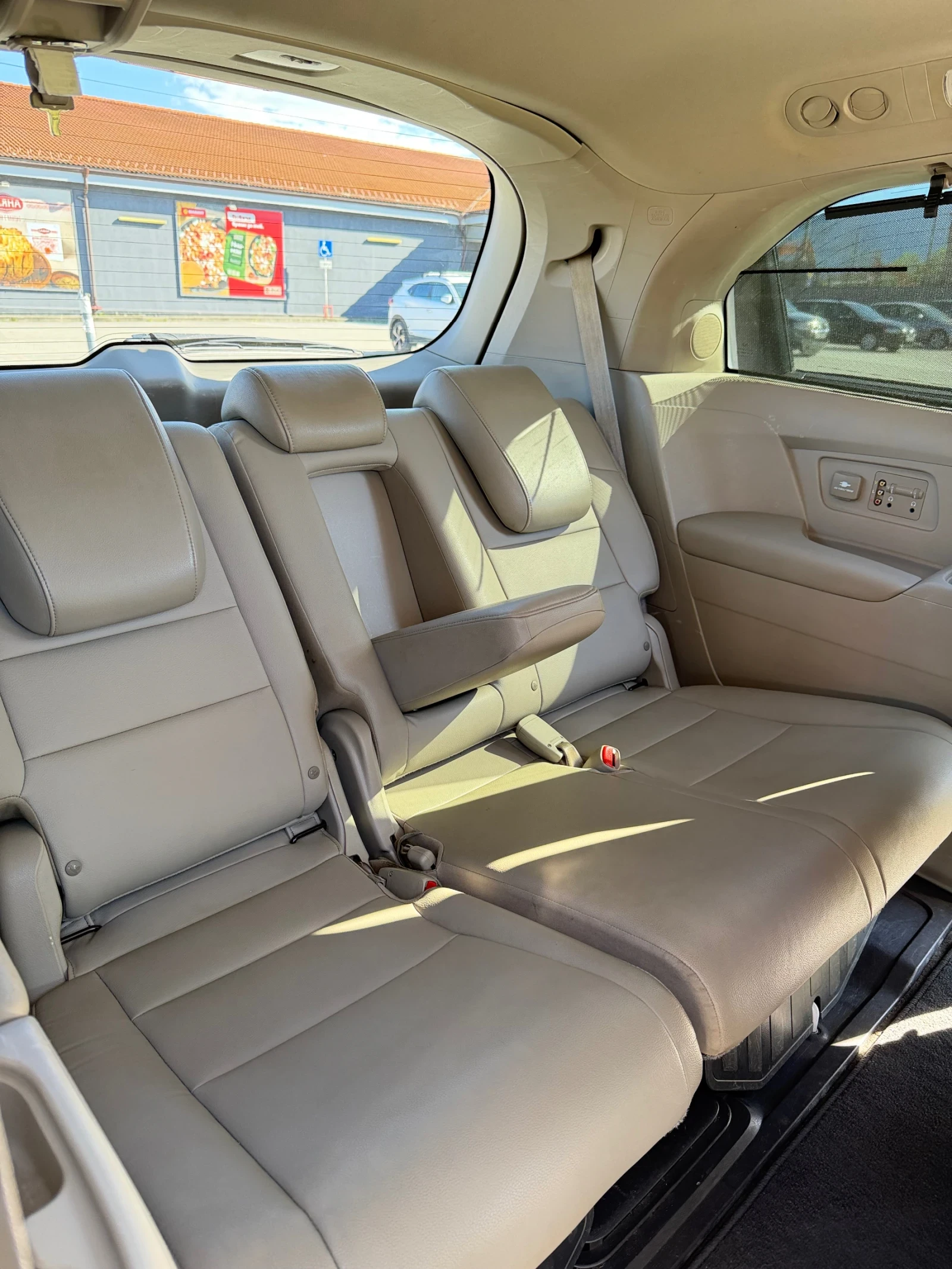 Honda Odyssey Touring Elite, снимка 10 - Автомобили и джипове - 56024908