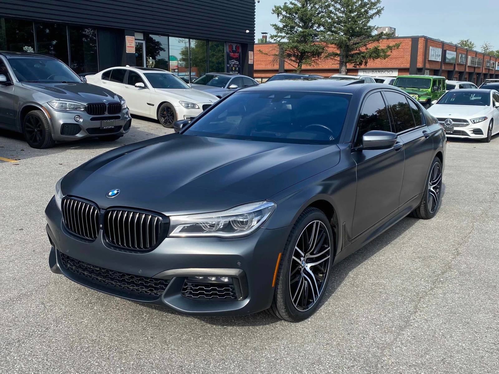 BMW 750 * 750i xDrive * CARFAX * ОПЦИЯ ЗА ФИНАНСИРАНЕ 