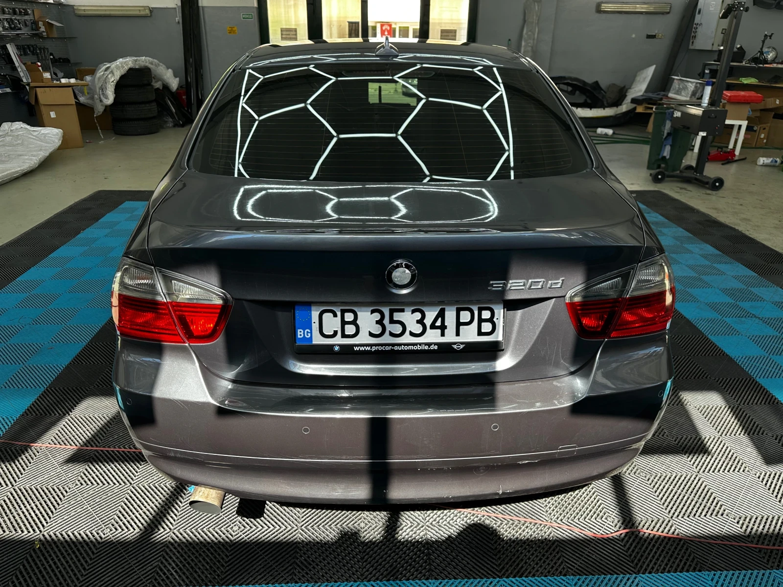 BMW 320 320d, снимка 6 - Автомобили и джипове - 56073909