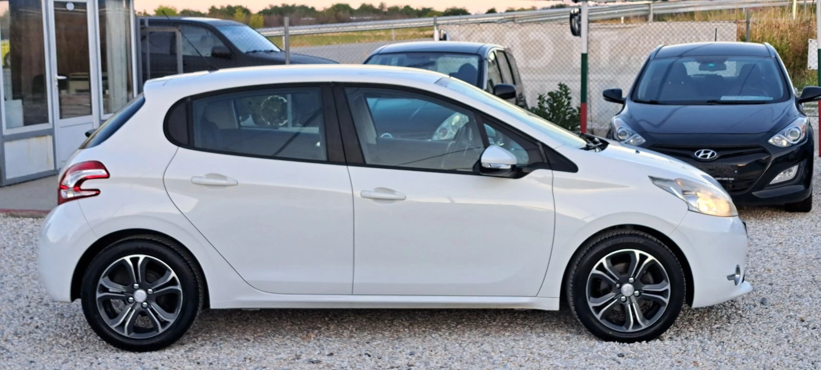 Peugeot 208 1.4 HDI Avtomat Klima Navi Tempomat | Mobile.bg � ����������� 8