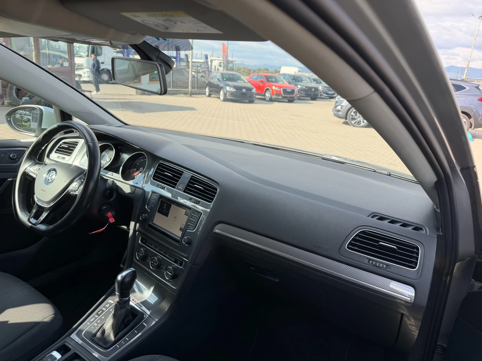 VW Alltrack GOLF 2.0TDI 4MOTION AVTOMAT/NAVI EURO 6, снимка 10 - Автомобили и джипове - 56272484