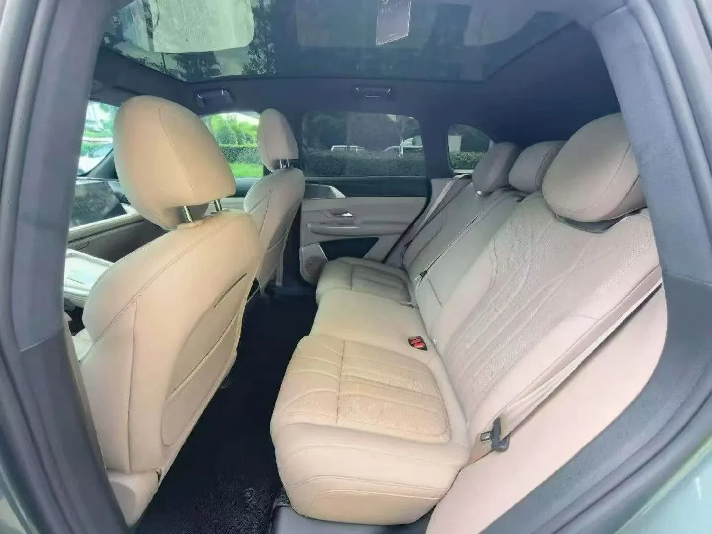 Xpeng G9 AWD  93.1KWH Max Edition, снимка 11 - Автомобили и джипове - 56464699