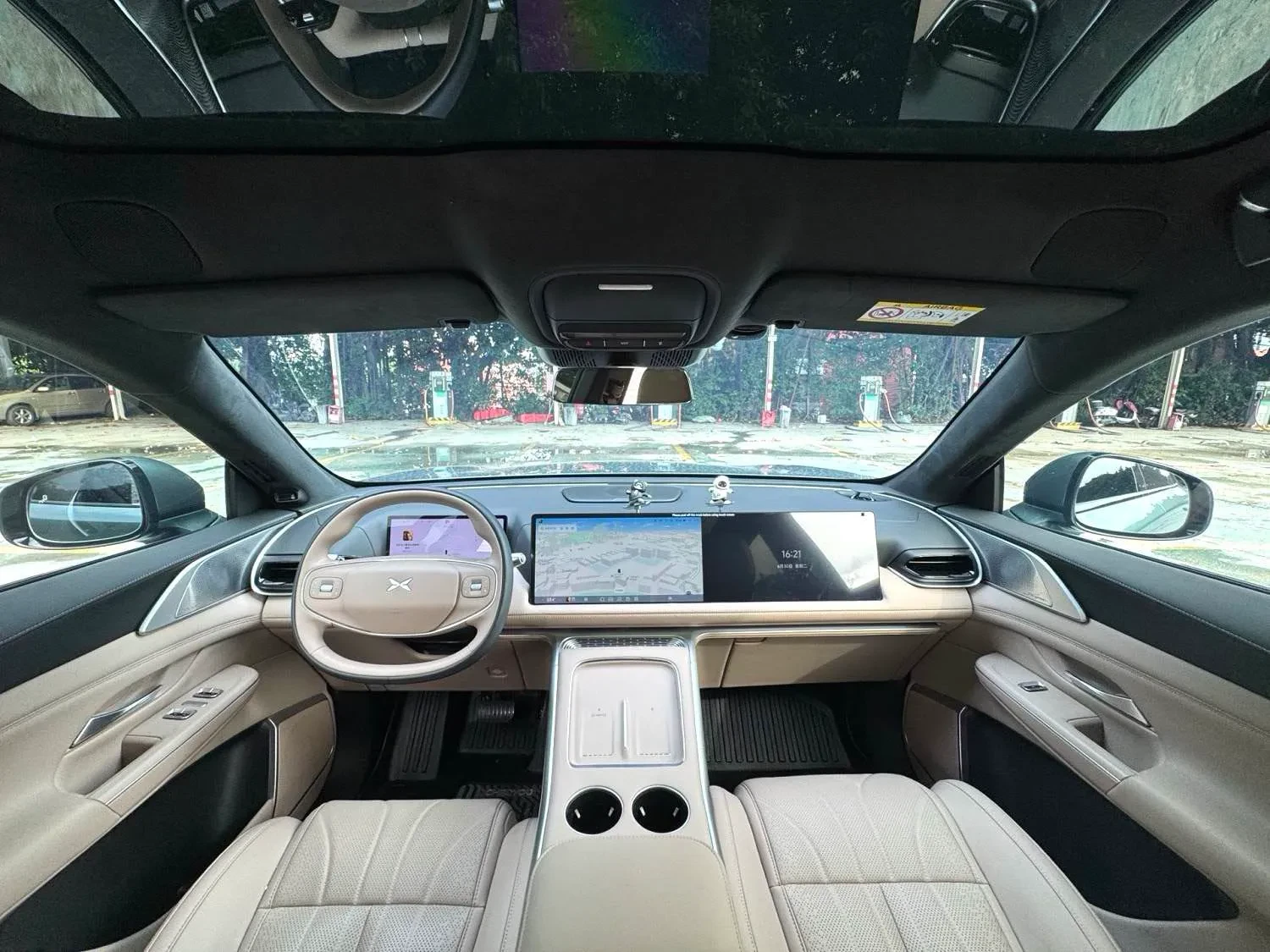 Xpeng G9 AWD  93.1KWH Max Edition, снимка 10 - Автомобили и джипове - 56464699