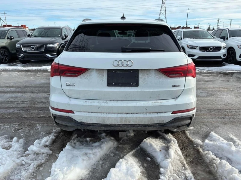 Audi Q3 * Technik * CARFAX * БЕЗ ПЪРВОНАЧАЛНА ВНОСКА, снимка 4 - Автомобили и джипове - 52870022