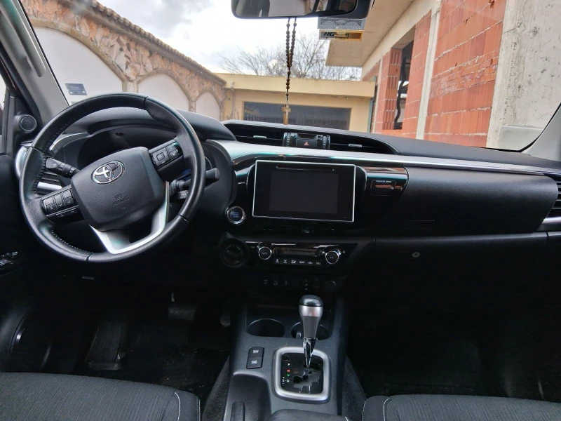 Toyota Hilux 2.4d4d Сервизна история, снимка 6 - Автомобили и джипове - 53272471