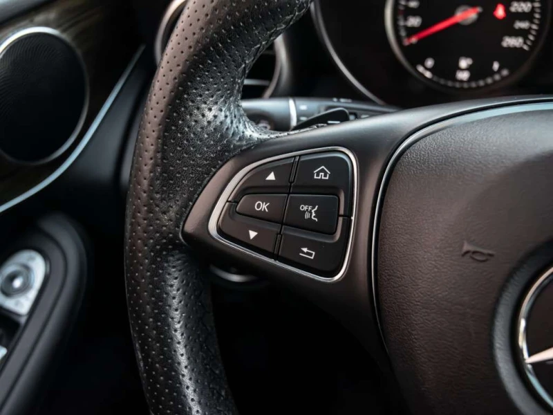 Mercedes-Benz GLC * GLC300 Base 4M * CARFAX * ЦЕНА ДО БГ, снимка 9 - Автомобили и джипове - 53370198