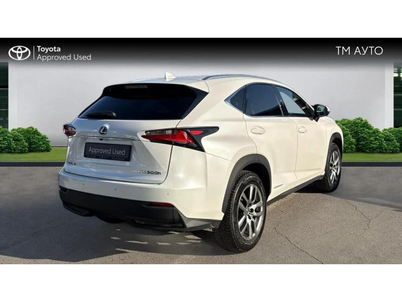 Lexus NX 300h 4WD Executive, снимка 17 - Автомобили и джипове - 49078073