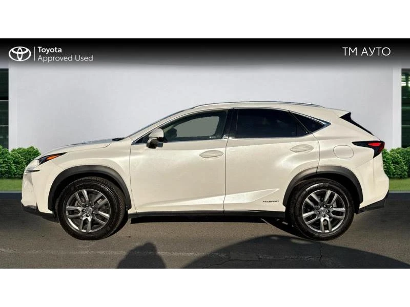 Lexus NX 300h 4WD Executive, снимка 3 - Автомобили и джипове - 49078073