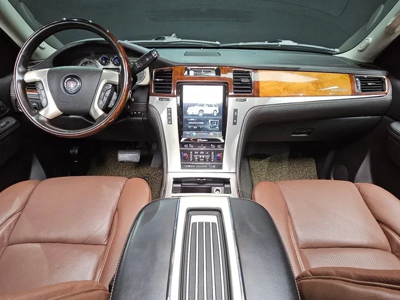 Cadillac Escalade 6.2 Esv 3Rd Generation, снимка 7 - Автомобили и джипове - 56256027
