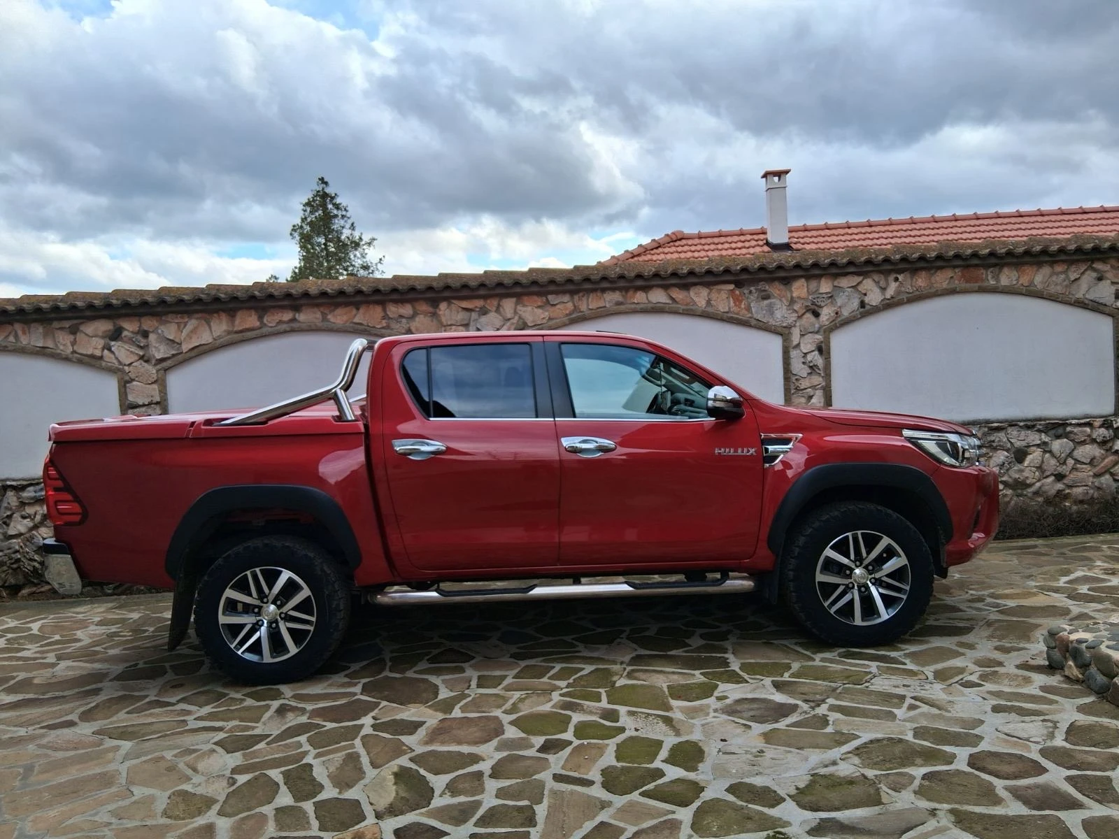 Toyota Hilux 2.4d4d Сервизна история - изображение 2