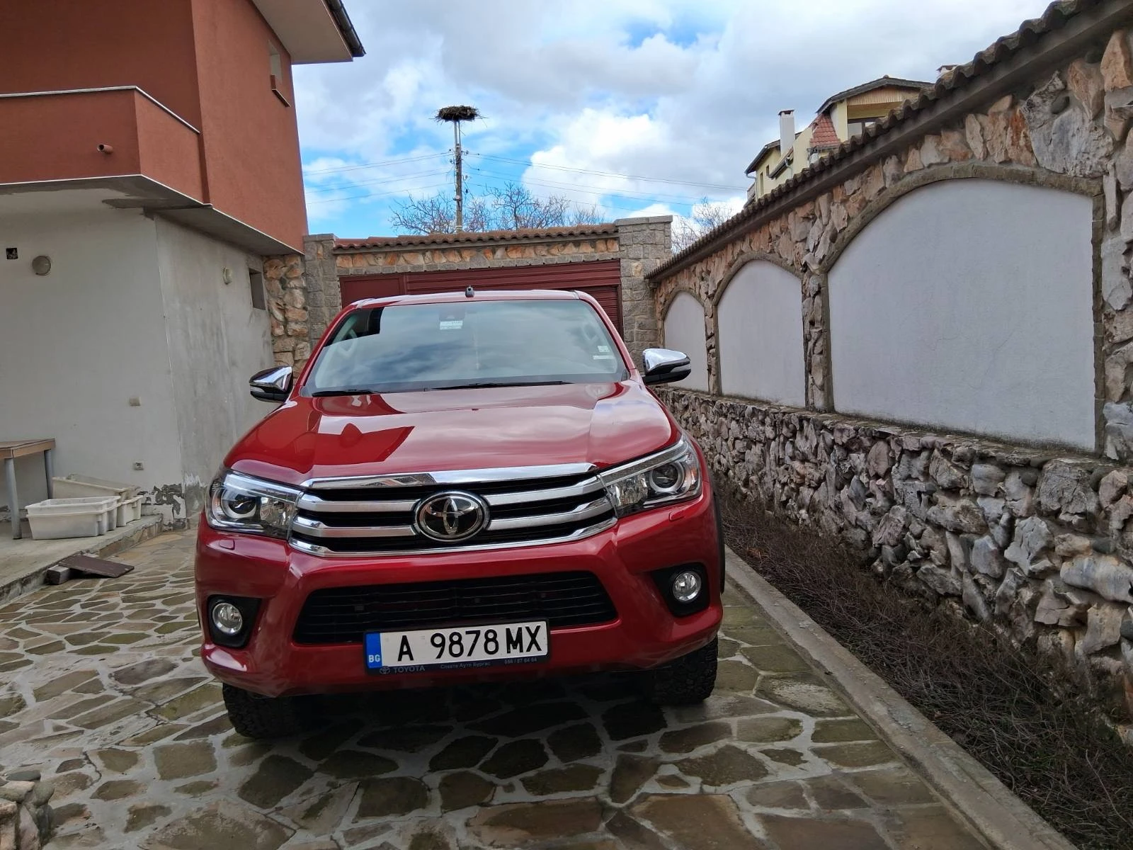 Toyota Hilux 2.4d4d Сервизна история - изображение 3
