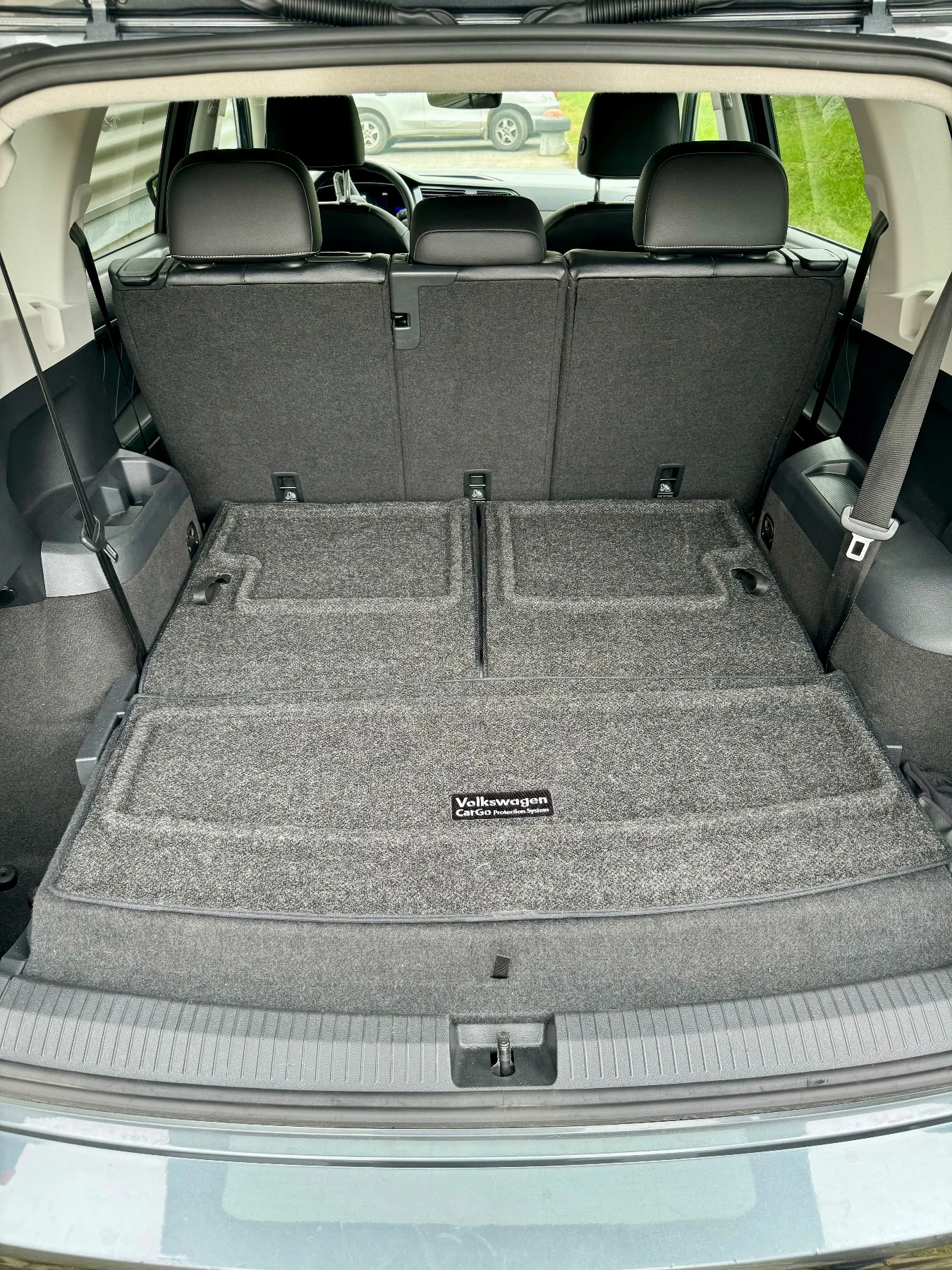 VW Tiguan Allspace SE 2.0 TFSI | Digital Cockpit | DSG | Подгрев | , снимка 14 - Автомобили и джипове - 53810745