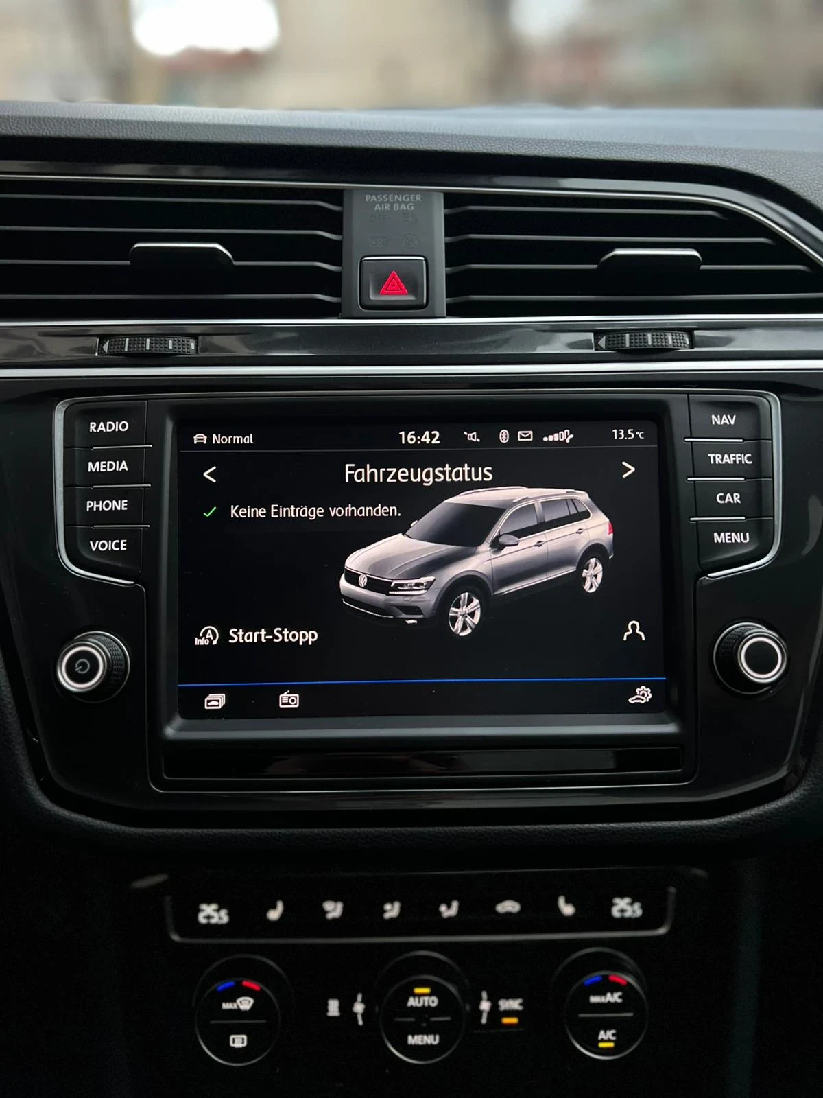 VW Tiguan 2.0 HIGHLINE BMT, снимка 11 - Автомобили и джипове - 53969888