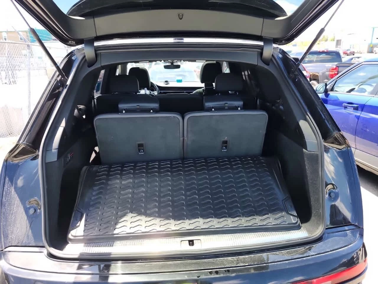 Audi Q7  3.0T | TECHNIK | DISTRONIC | HEAD-UP | 360 , снимка 15 - Автомобили и джипове - 54833642