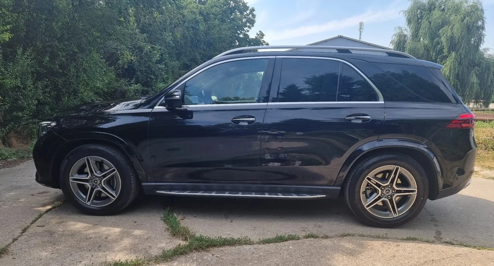 Mercedes-Benz GLE 300 d 4MATIC AMG-Line, снимка 3 - Автомобили и джипове - 55141369