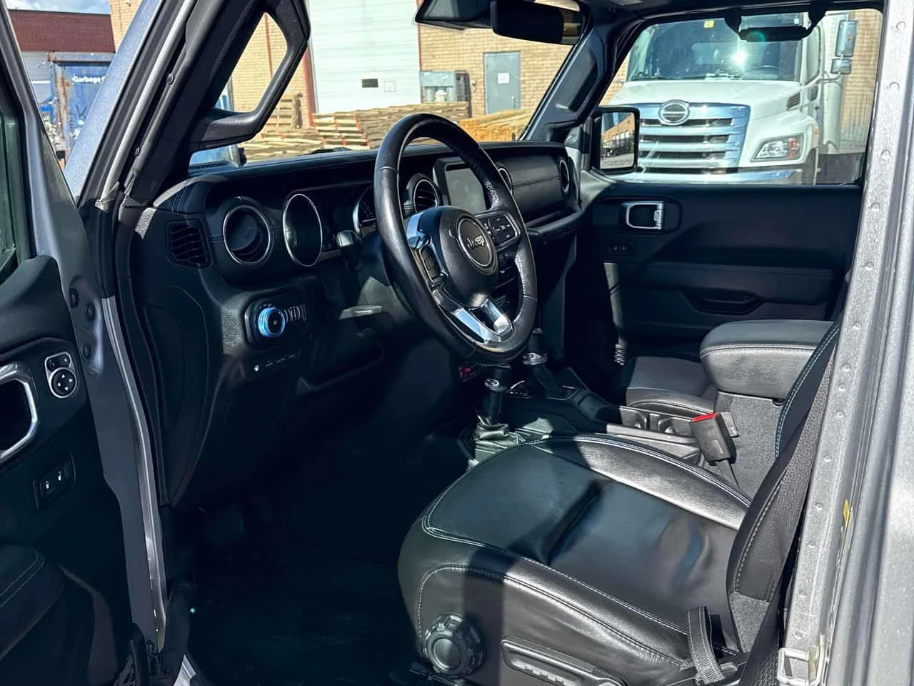 Jeep Wrangler * Unlimited Rubicon * CARFAX * ОПЦИЯ ЗА ФИНАНСИРАН, снимка 5 - Автомобили и джипове - 55545930