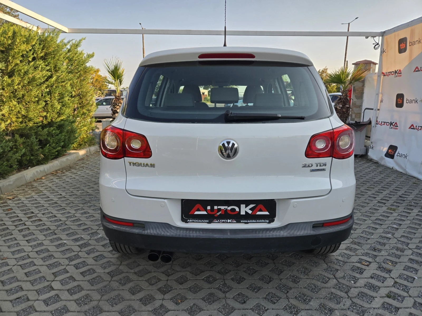 VW Tiguan 2.0TDI-140кс= 6СКОРОСТИ= НАВИ= TREND&FUN, снимка 4 - Автомобили и джипове - 56087270