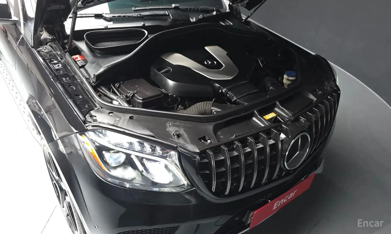 Mercedes-Benz GLS * GLS350 d 4MATIC* АВТОКРЕДИТ* , снимка 6 - Автомобили и джипове - 56096775