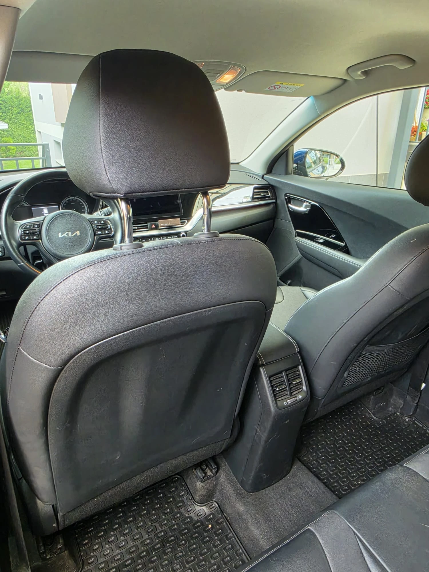 Kia Niro, снимка 12 - Автомобили и джипове - 56628098