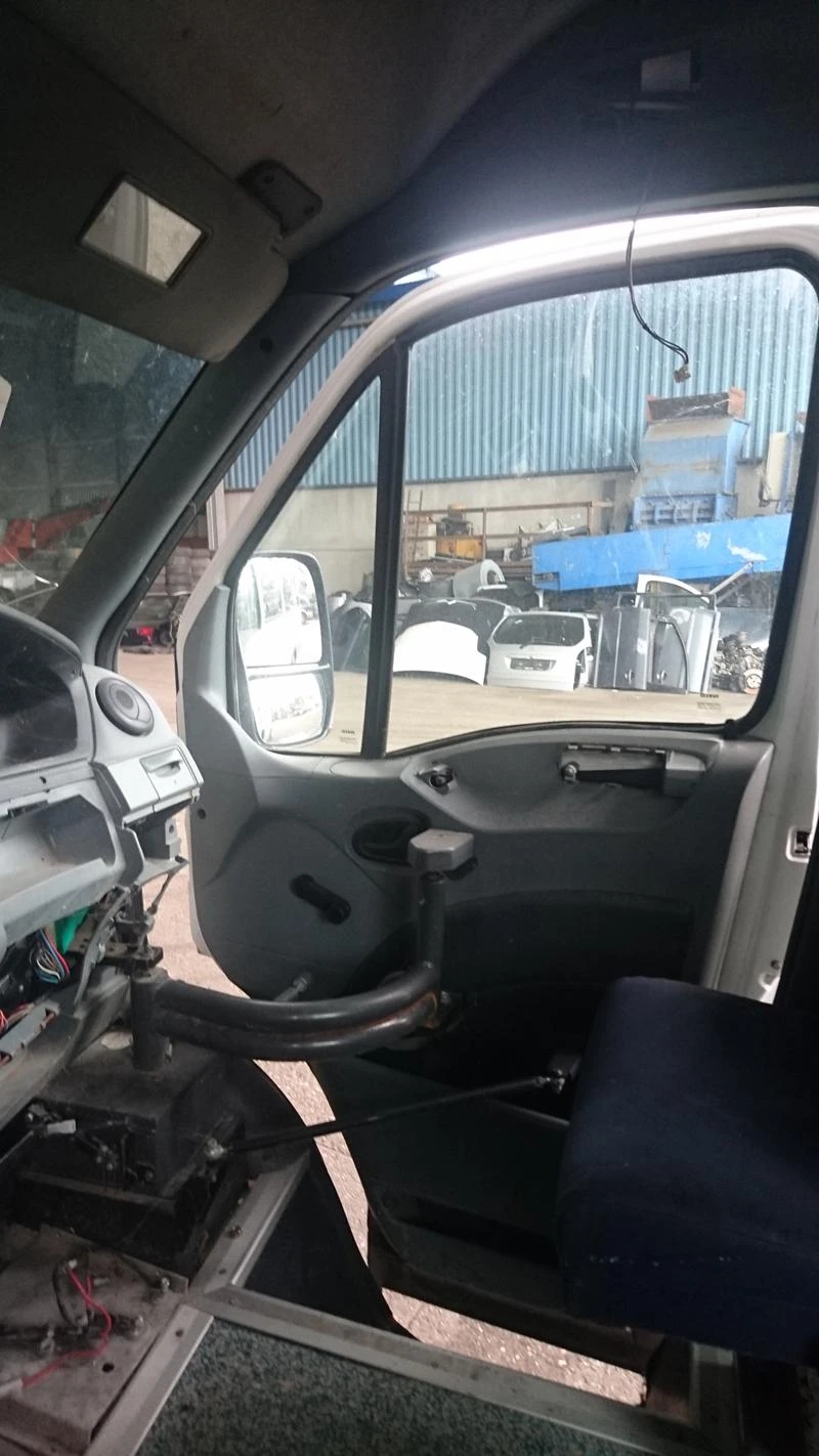 Iveco Daily 3.0 jtd, снимка 3 - Бусове и автобуси - 16203369