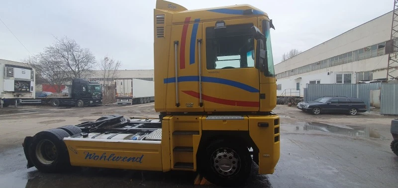 Renault Magnum за части, снимка 3 - Камиони - 39285610