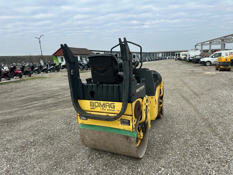 Валяк BOMAG BW100 AD-4 НАЛИЧЕН, снимка 3 - Индустриална техника - 52864942