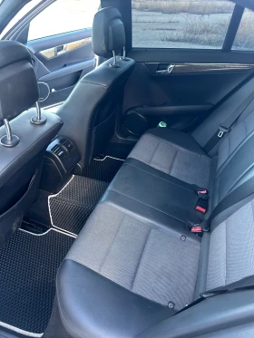 Mercedes-Benz C 320 AMG пакет, снимка 13