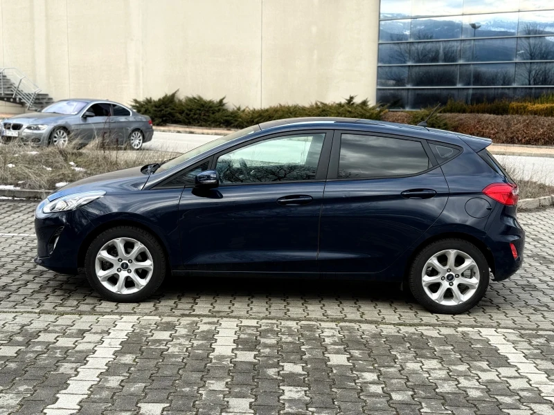 Ford Fiesta 1.1/86кс/105хил км/Ръчка/Нави/Парктроник/Тъч, снимка 3 - Автомобили и джипове - 53097832