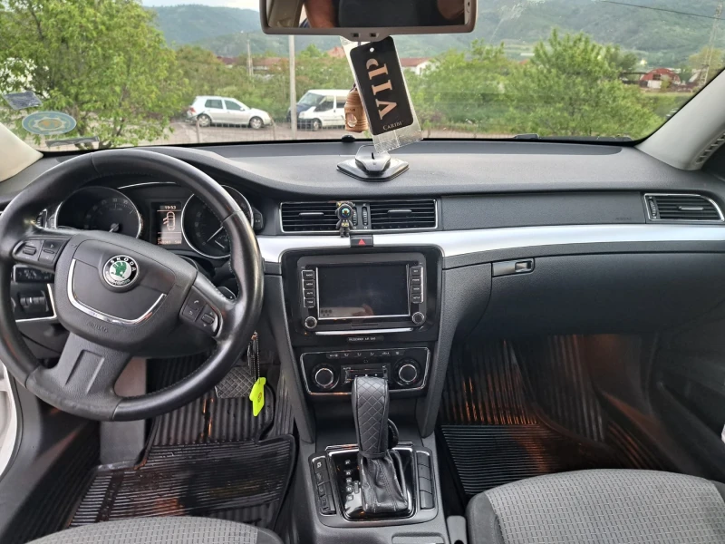Skoda Superb 2.0 DIESEL, снимка 12 - Автомобили и джипове - 53580715