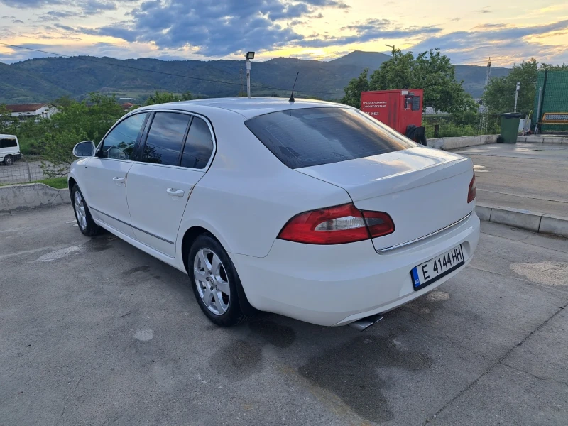 Skoda Superb 2.0 DIESEL, снимка 6 - Автомобили и джипове - 53580715