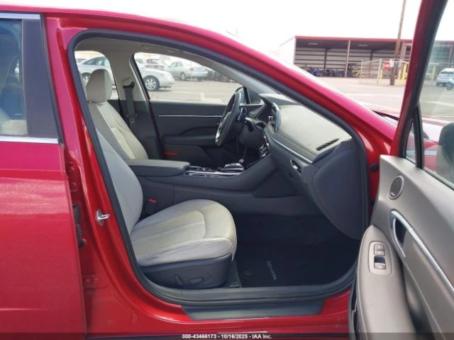 Hyundai Sonata 61k* LIMITED* 360КАМ* ОБДУХВАНЕ* HEAD UP* ПАМЕТ* B, снимка 10 - Автомобили и джипове - 53026504