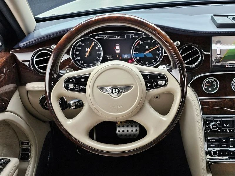 Bentley Mulsanne ОБДУХВАНЕ* ЕЛ. БАГАЖНИК* МАСАЖ* ЛЮК* КРАЙНА ЦЕНА, снимка 12 - Автомобили и джипове - 55727809